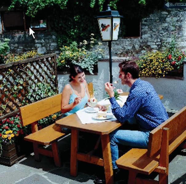 Hotel Restaurant Gradlwirt Niederndorf  المظهر الخارجي الصورة