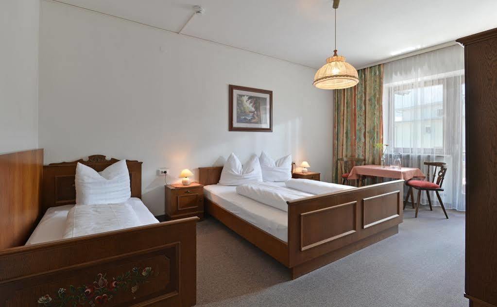 Hotel Restaurant Gradlwirt Niederndorf  المظهر الخارجي الصورة