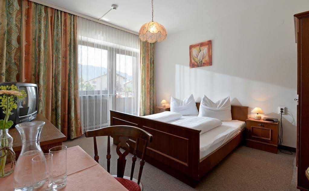 Hotel Restaurant Gradlwirt Niederndorf  المظهر الخارجي الصورة