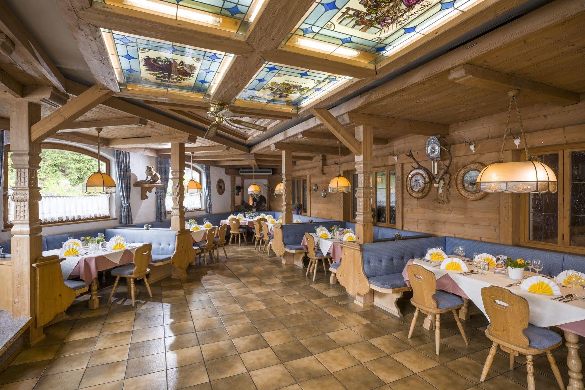 Hotel Restaurant Gradlwirt Niederndorf  المظهر الخارجي الصورة