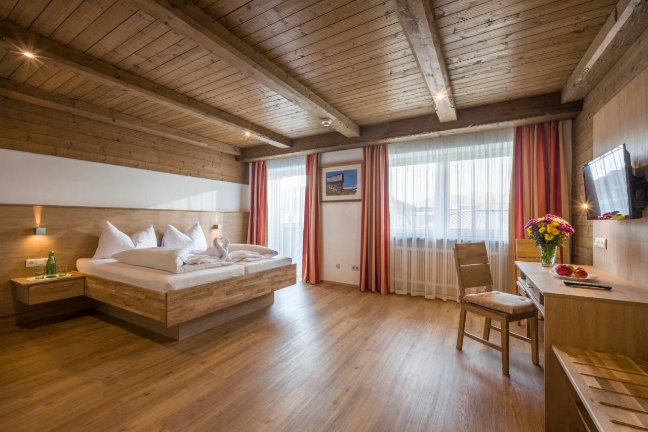 Hotel Restaurant Gradlwirt Niederndorf  المظهر الخارجي الصورة